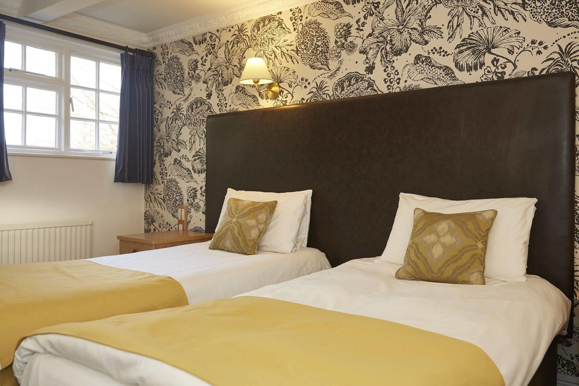 White Hart By Greene King 3* Coggeshall