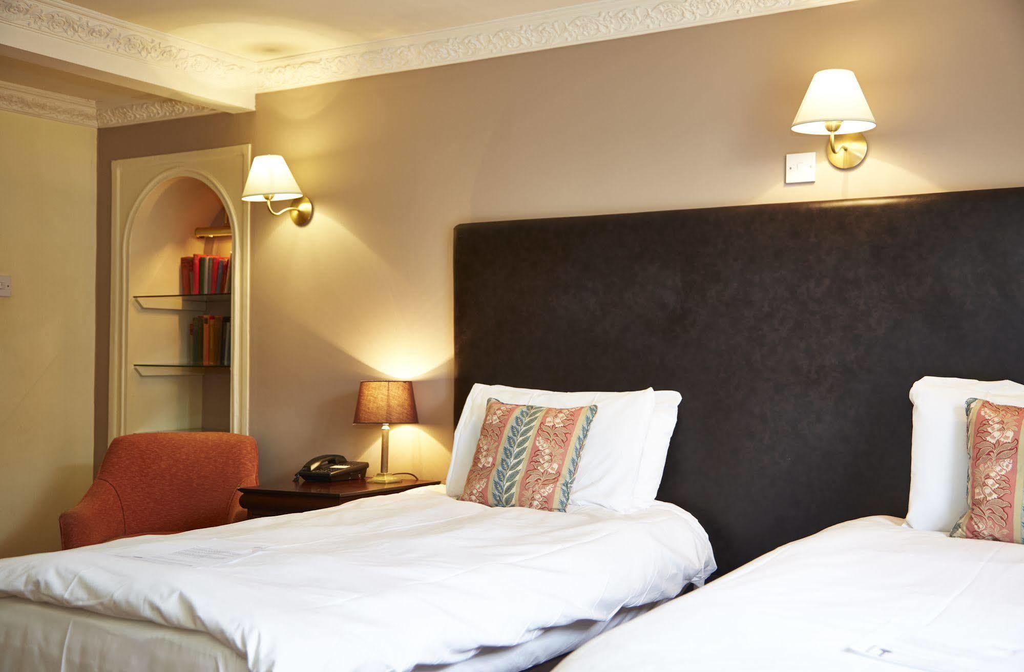 White Hart By Greene King Hotel